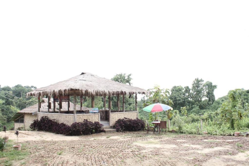 Fanush Resort Bāndarban Extérieur photo